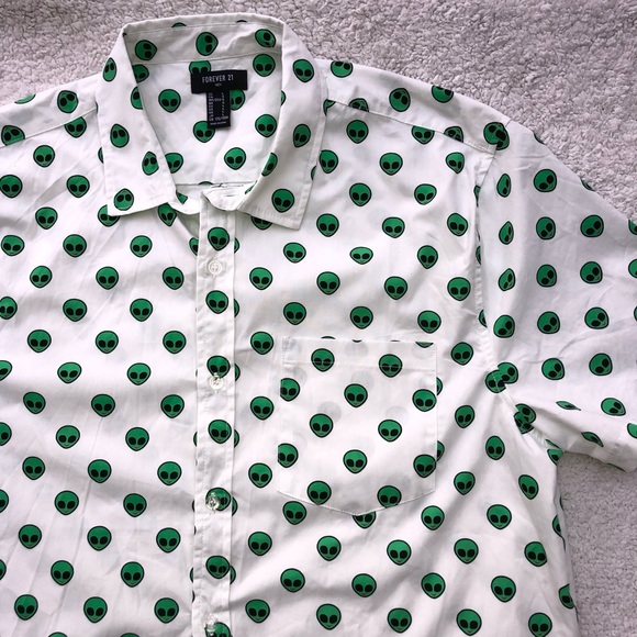 Forever 21 shirt alien print button down short sleeve men’s large white green - Picture 1 of 7